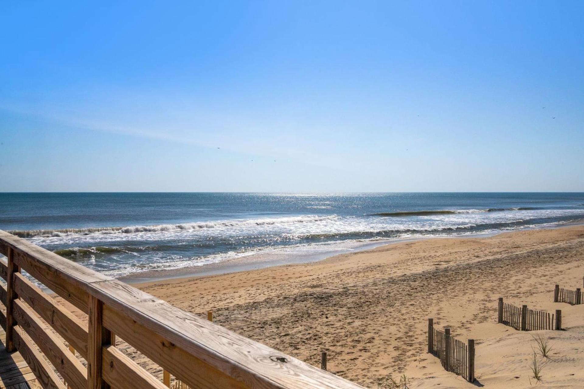 4102 Pelicans Perch: The Iconic Obx Oceanfront Kitty Hawk Exterior photo
